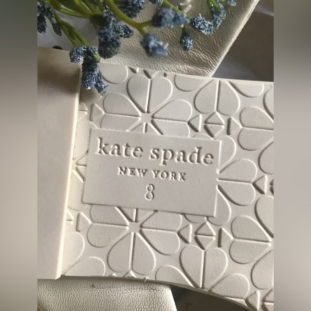 KATE SPADE Irene Sandals - Picture 11 of 11